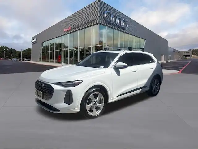 2025 Audi Q5 40 Prestige's photo