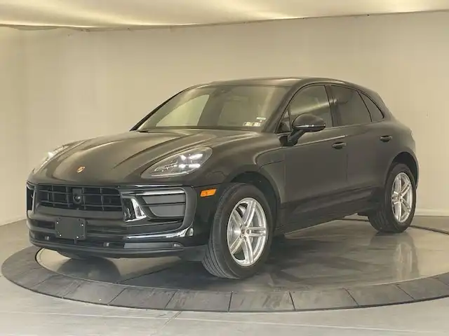 2023 Porsche Macan Base's photo