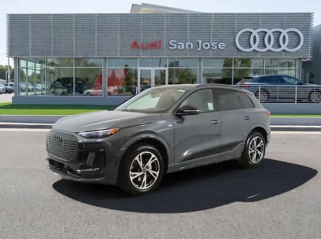 2027 Audi Q6 e-tron Premium Plus quattro's photo