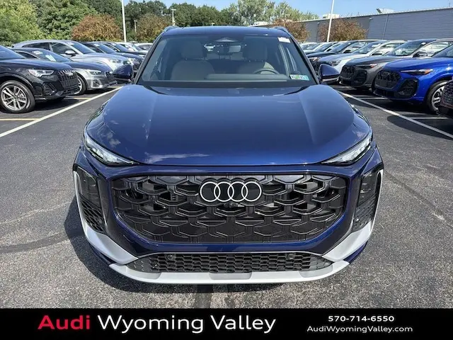 2026 Audi Q3 S Line quattro photo 3
