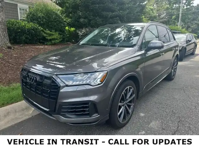 2023 Audi Q7 55 Premium Plus quattro Tiptronic's photo