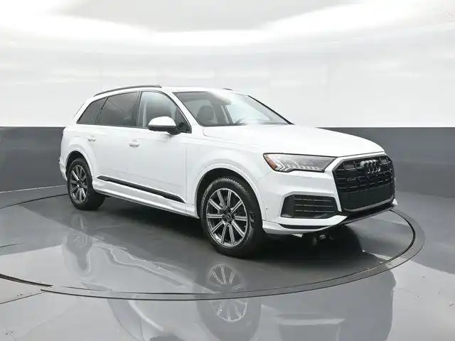 2023 Audi Q7 45 Premium Plus quattro Tiptronic's photo