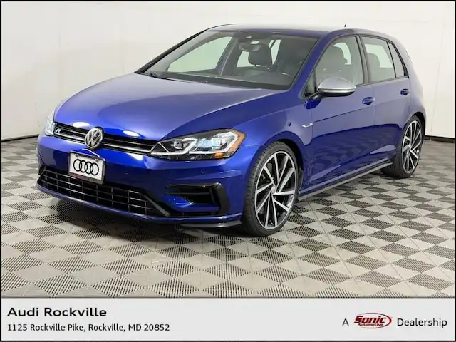 2018 Volkswagen Golf R w/DCC & Navigation 4-door DSG's photo