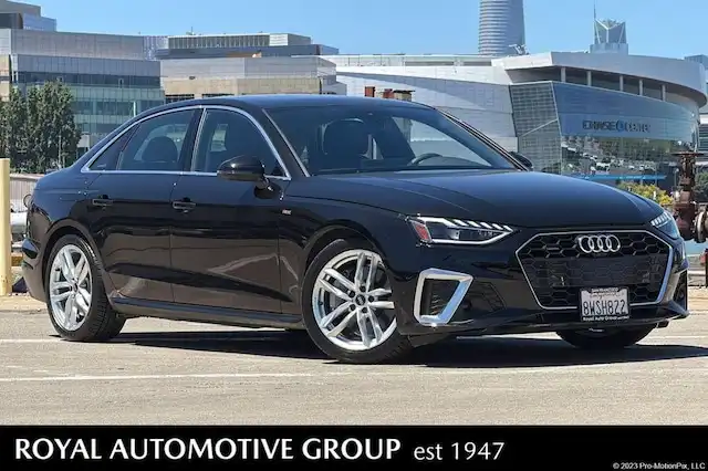 2021 Audi A4 45 quattro S tronic Premium Plus's photo