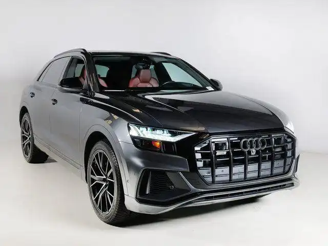 2022 Audi SQ8 Prestige's photo