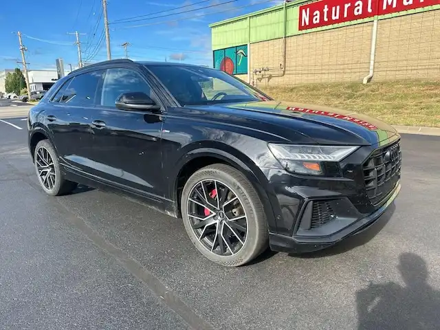 2021 Audi Q8 55 Prestige quattro Tiptonic's photo