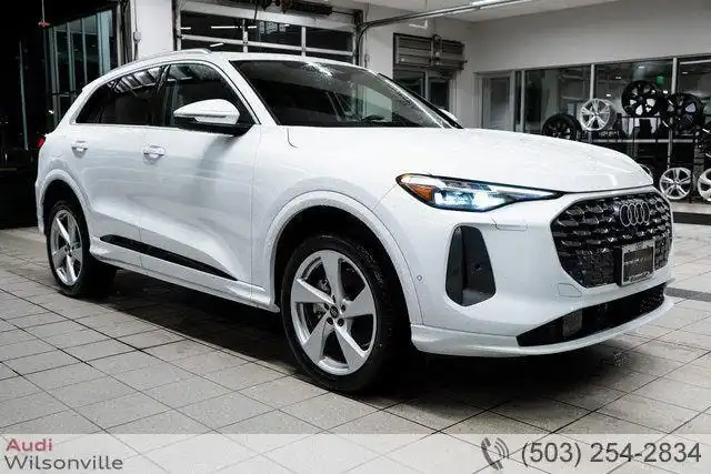 2025 Audi Q5 40 Premium Plus's photo