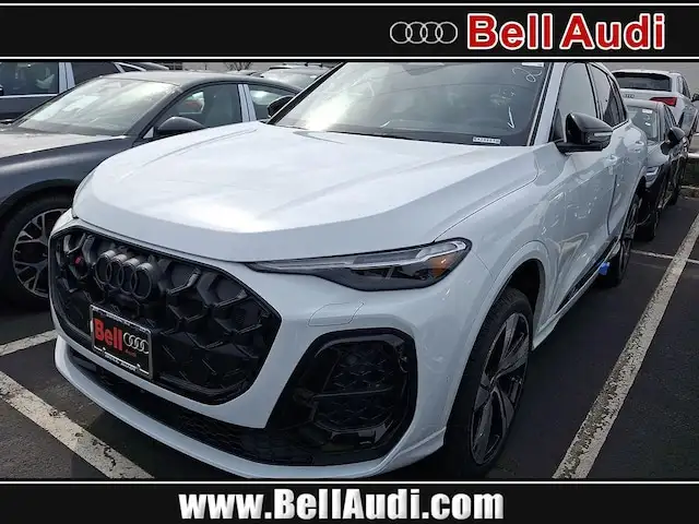 2026 Audi RS Q8 Base's photo