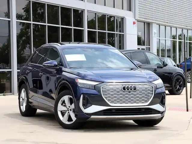 2025 Audi Q4 e-tron 55 Premium quattro's photo