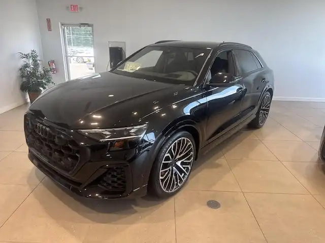 2026 Audi SQ8 Prestige quattro's photo