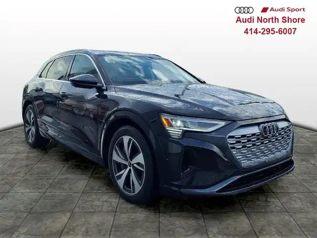2024 Audi Q8 e-tron 114 kWh Premium Plus quattro 55's photo