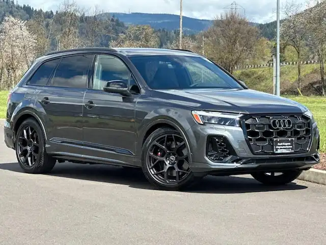 2026 Audi SQ7 Premium Plus quattro Tiptronic's photo