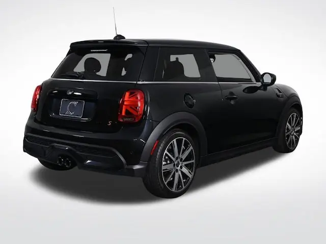 2023 MINI Cooper Cooper S 3 Door photo 5