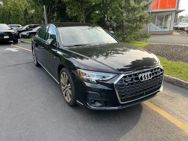 2023 Audi A8 55 TFSI quattro Tiptronic L's photo