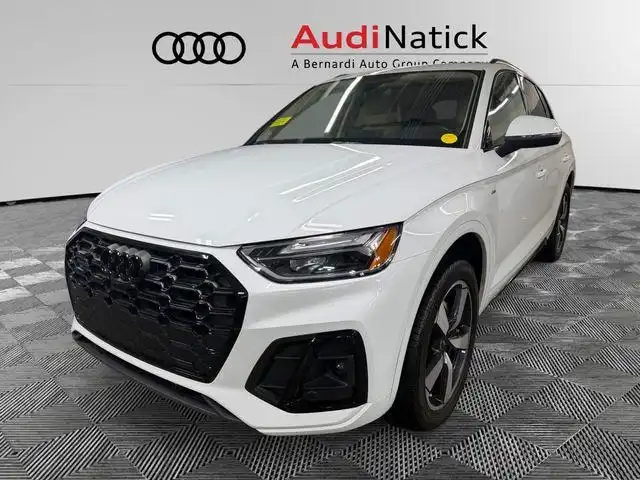2023 Audi Q5 45 Premium Plus's photo