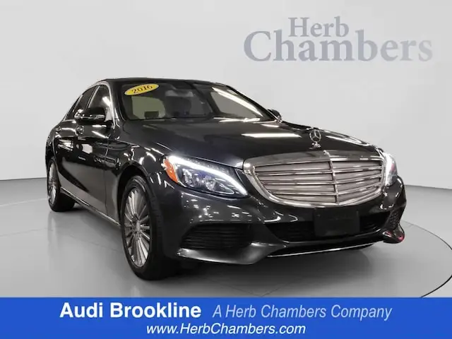 2016 Mercedes-Benz C-Class C300 4MATIC photo 1
