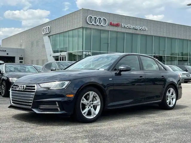 2018 Audi A4 2.0T quattro S tronic Premium's photo