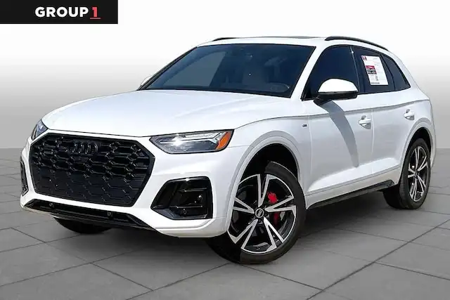 2025 Audi Q5 45 Premium Plus's photo