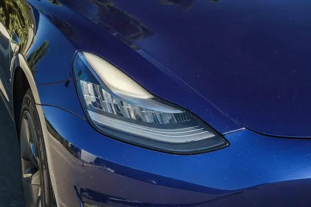 2018 Tesla Model 3 Long Range photo 4