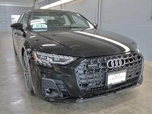 2026 Audi A8 55 TFSI L quattro Tiptronic's photo