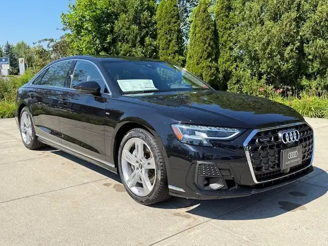 2026 Audi A8 55 TFSI L quattro Tiptronic's photo