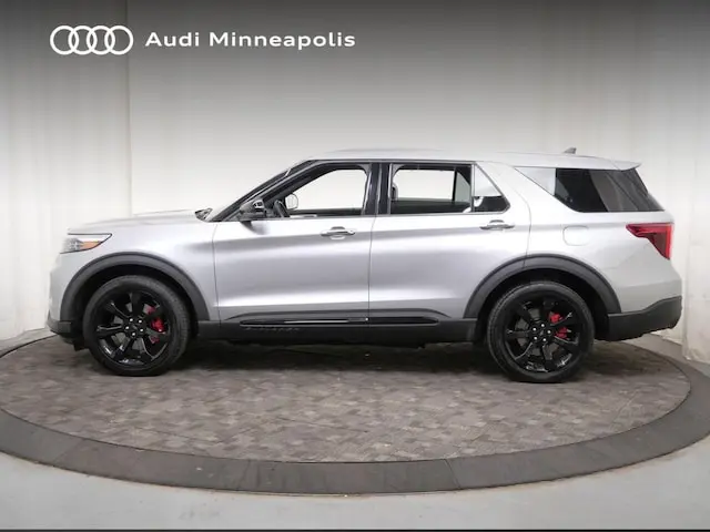 2021 Ford Explorer ST 4WD photo 3