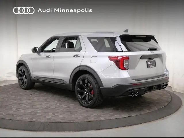 2021 Ford Explorer ST 4WD photo 4