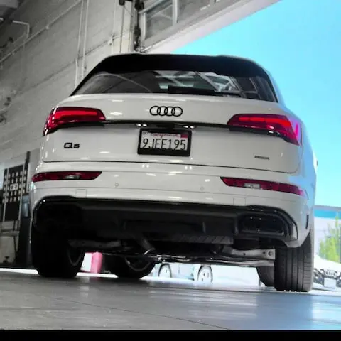2023 Audi Q5 55 e Premium Plus photo 5