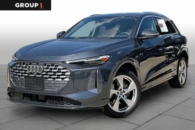 2025 Audi Q5 Premium Plus quattro's photo