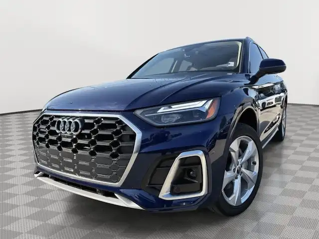 2023 Audi Q5 45 Premium Plus's photo