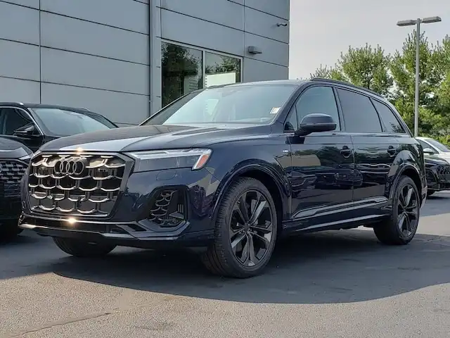 2026 Audi Q7 55 S Line Premium Plus quattro Tiptronic's photo