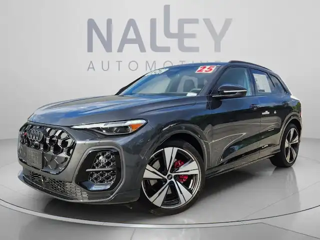 2025 Audi SQ5 Prestige's photo