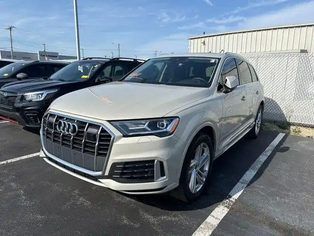 2021 Audi Q7 45 Premium Plus quattro Tiptronic's photo