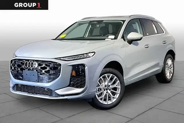 2026 Audi Q3 S line quattro's photo