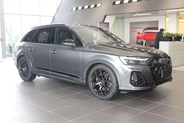 2026 Audi SQ7 Premium Plus quattro Tiptronic's photo