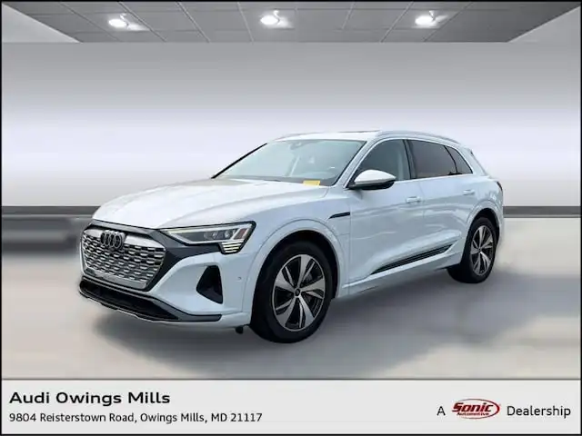 2024 Audi Q8 e-tron 114 kWh Premium Plus quattro 55's photo