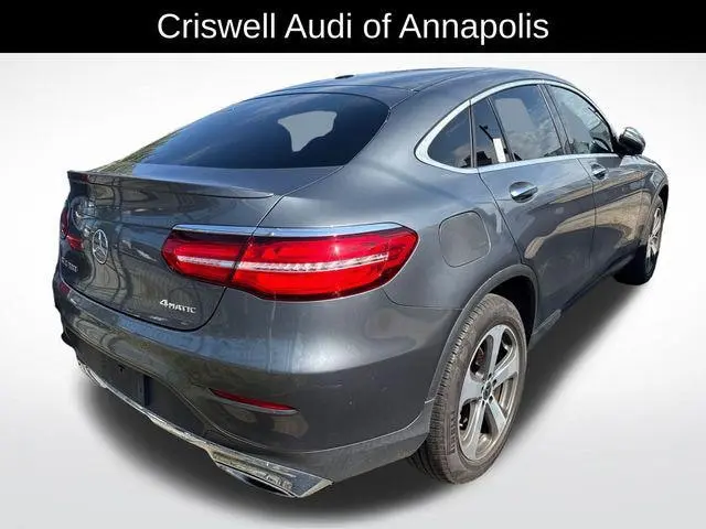 2017 Mercedes-Benz GLC GLC300 4MATIC photo 3