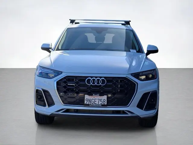 2024 Audi Q5 55 e Premium photo 3