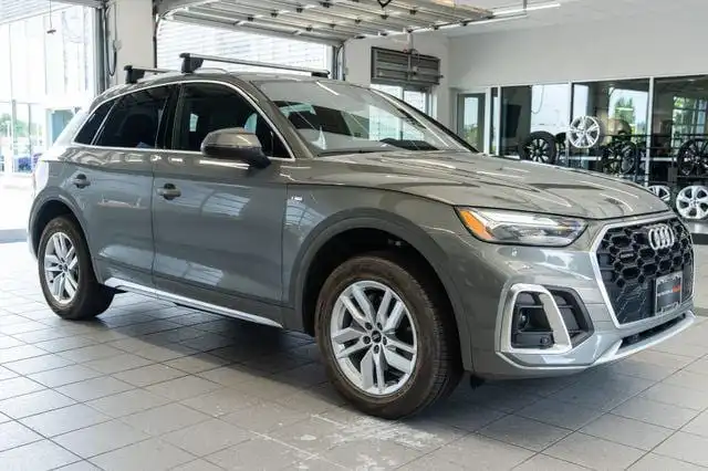2023 Audi Q5 45 Premium's photo
