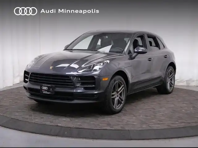 2019 Porsche Macan Base's photo