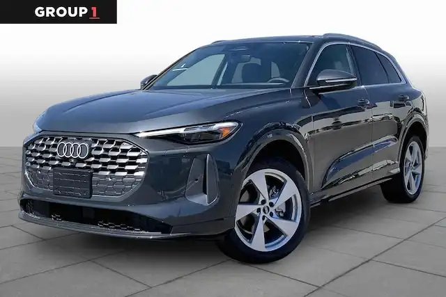 2026 Audi Q5 Premium Plus quattro's photo