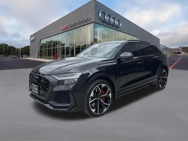 2024 Audi RS Q8 Base's photo