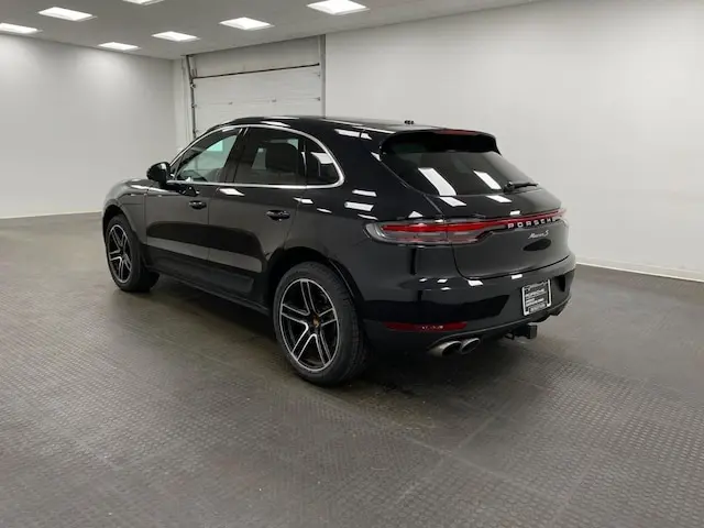 2021 Porsche Macan S photo 3