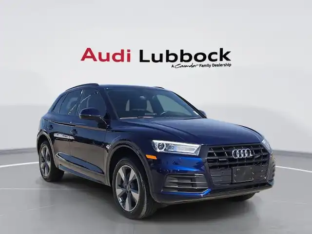 2020 Audi Q5 45 Titanium quattro S tronic Premium's photo