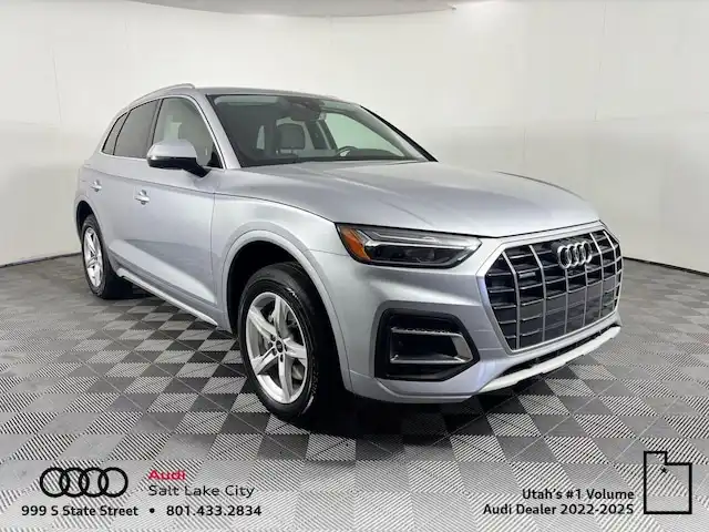 2023 Audi Q5 40 Premium's photo