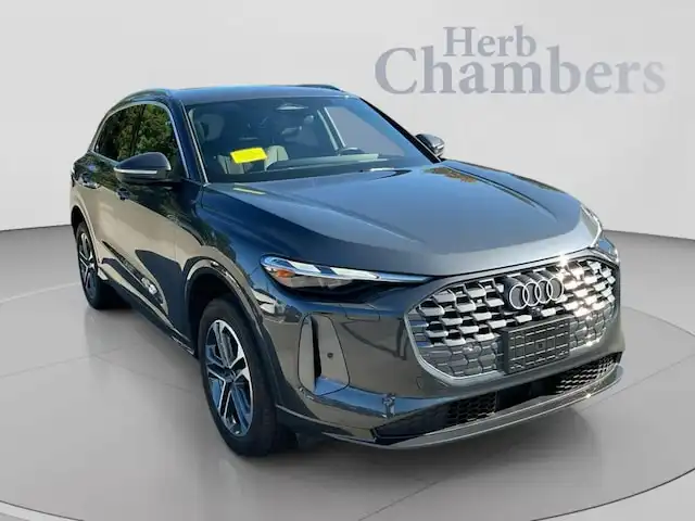 2025 Audi Q5 Premium quattro's photo