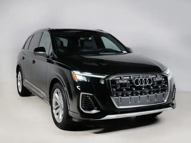 2026 Audi Q7 55 Premium Plus quattro Tiptronic's photo