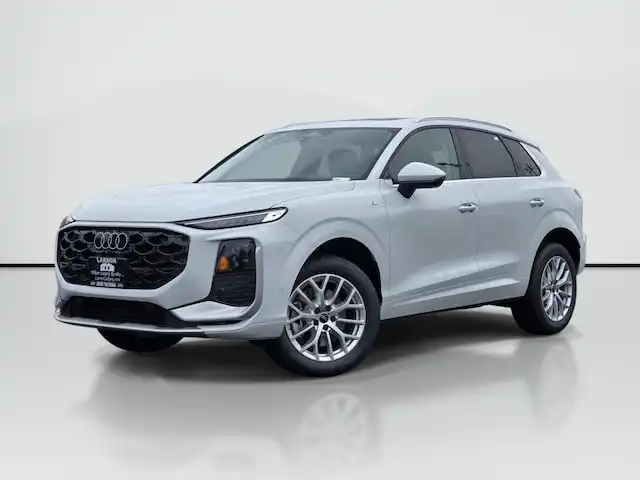 2026 Audi Q3 S Line quattro's photo