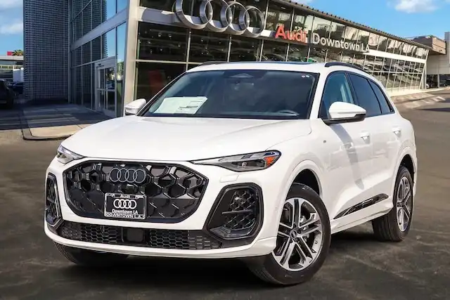 2026 Audi Q5 Premium quattro's photo