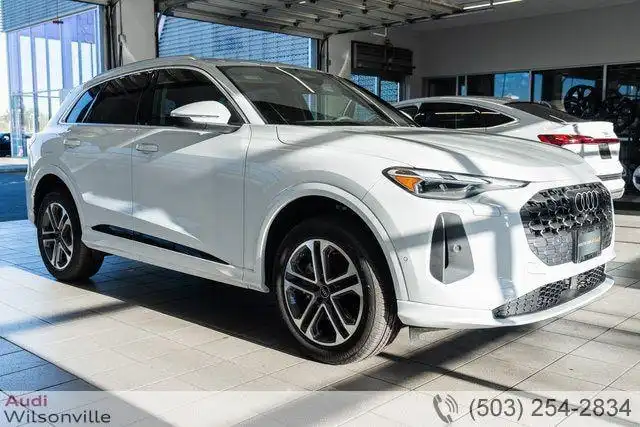2025 Audi Q5 40 Premium's photo